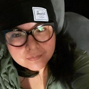 Meet your Posher, Renee